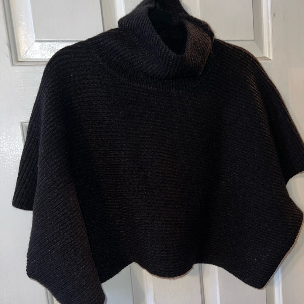Cropped oversized turtleneck🖤